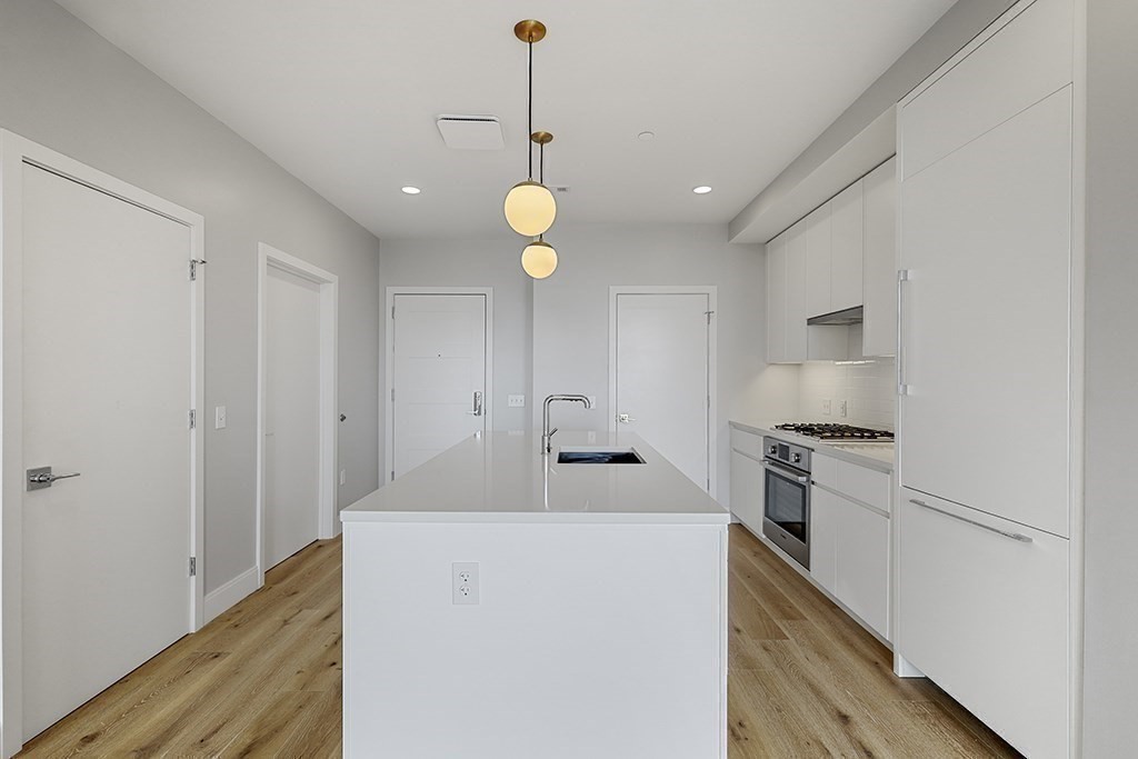 191 Washington Street # 513 Property Photo 10