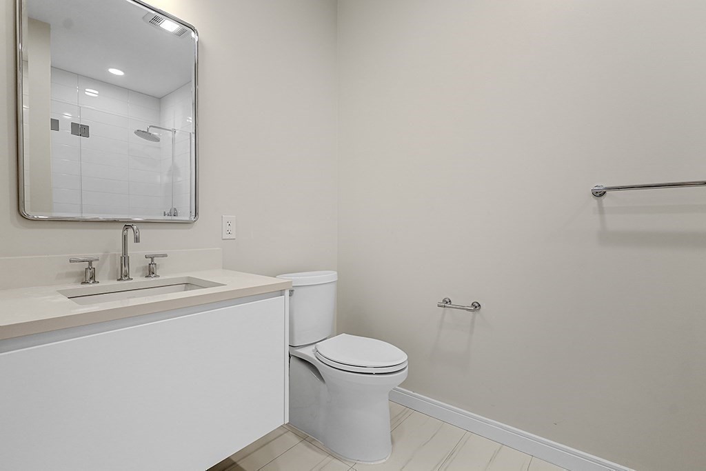 191 Washington Street # 513 Property Photo 16