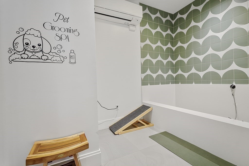 191 Washington Street # 513 Property Photo 28