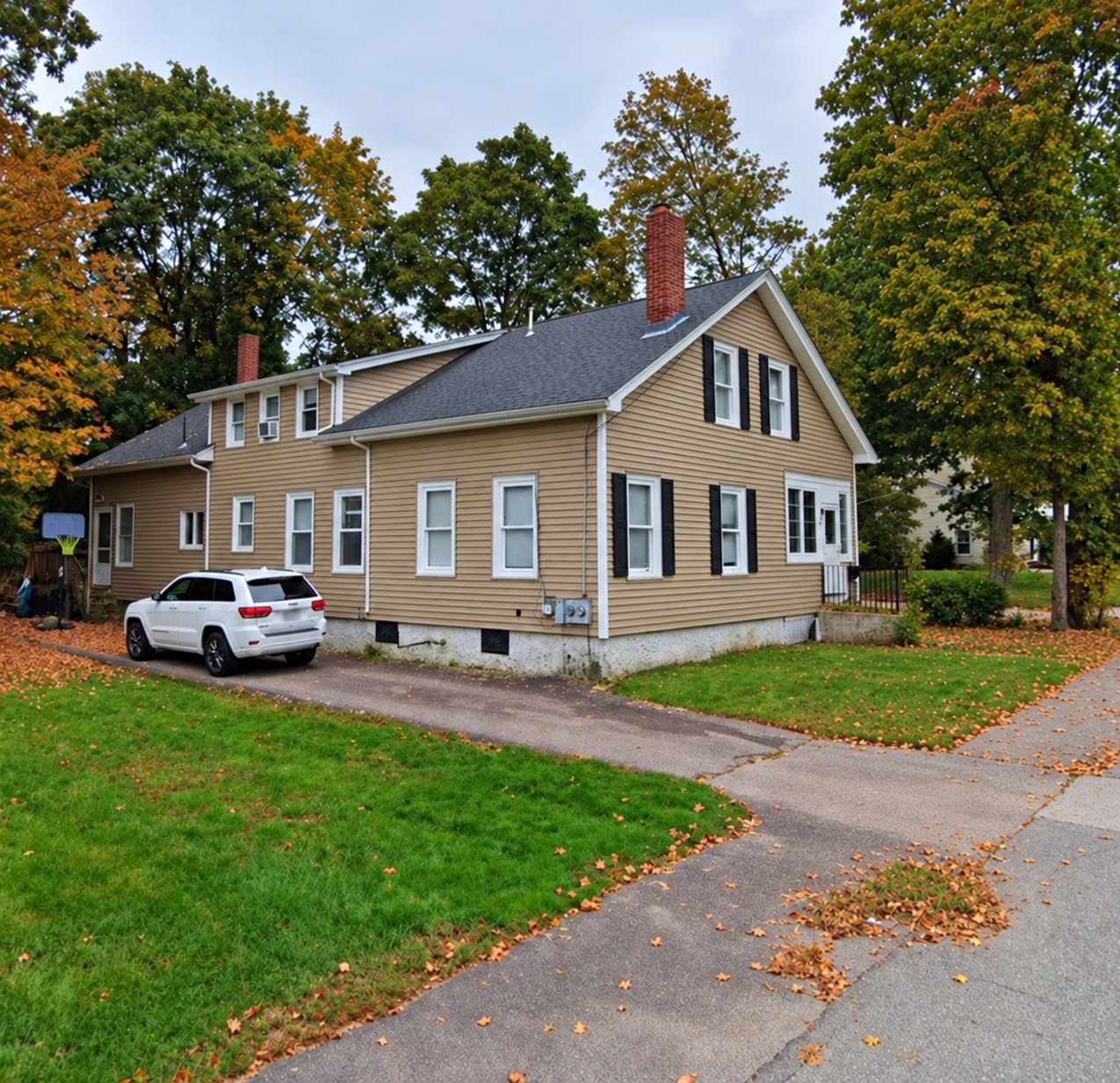 6 Howard Ave # 2 Property Photo 1