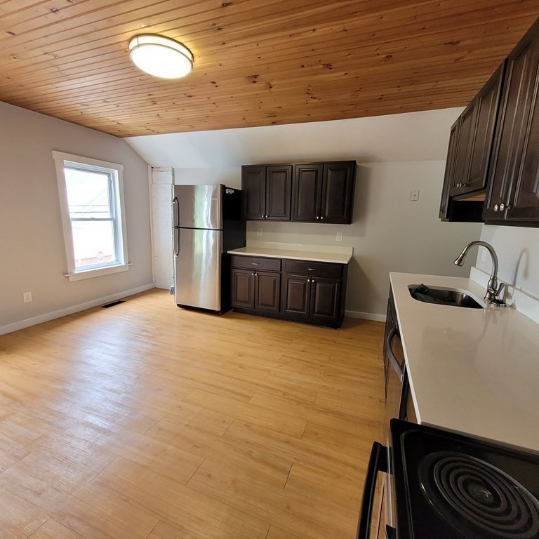 6 Howard Ave # 2 Property Photo 3