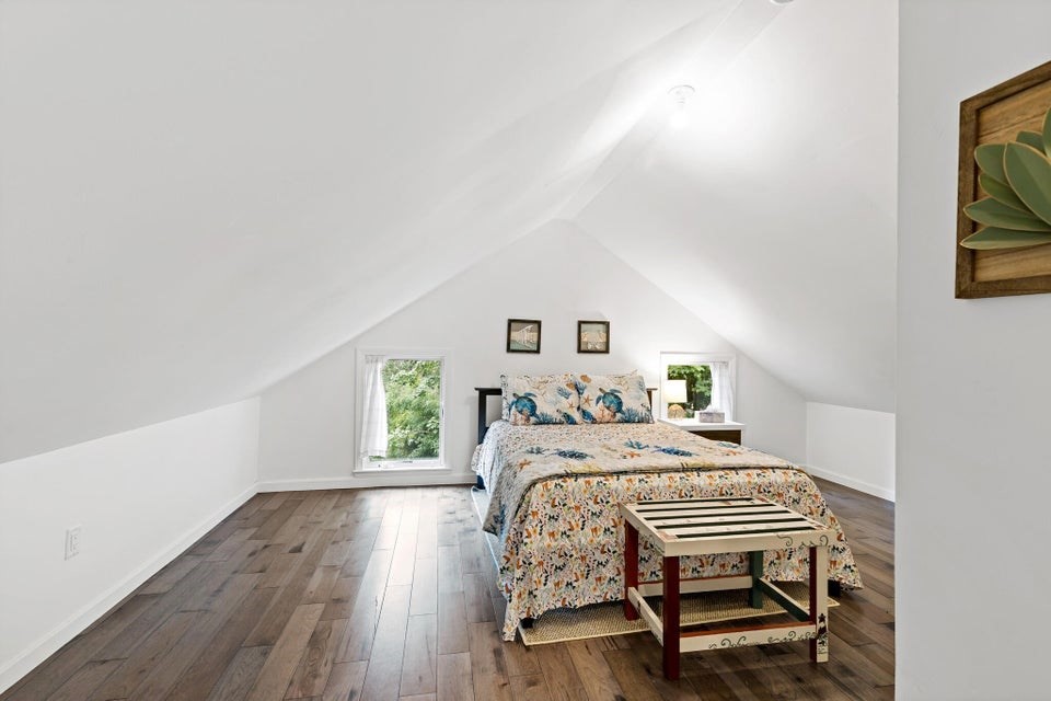 720 Massasoit Road Property Photo 20