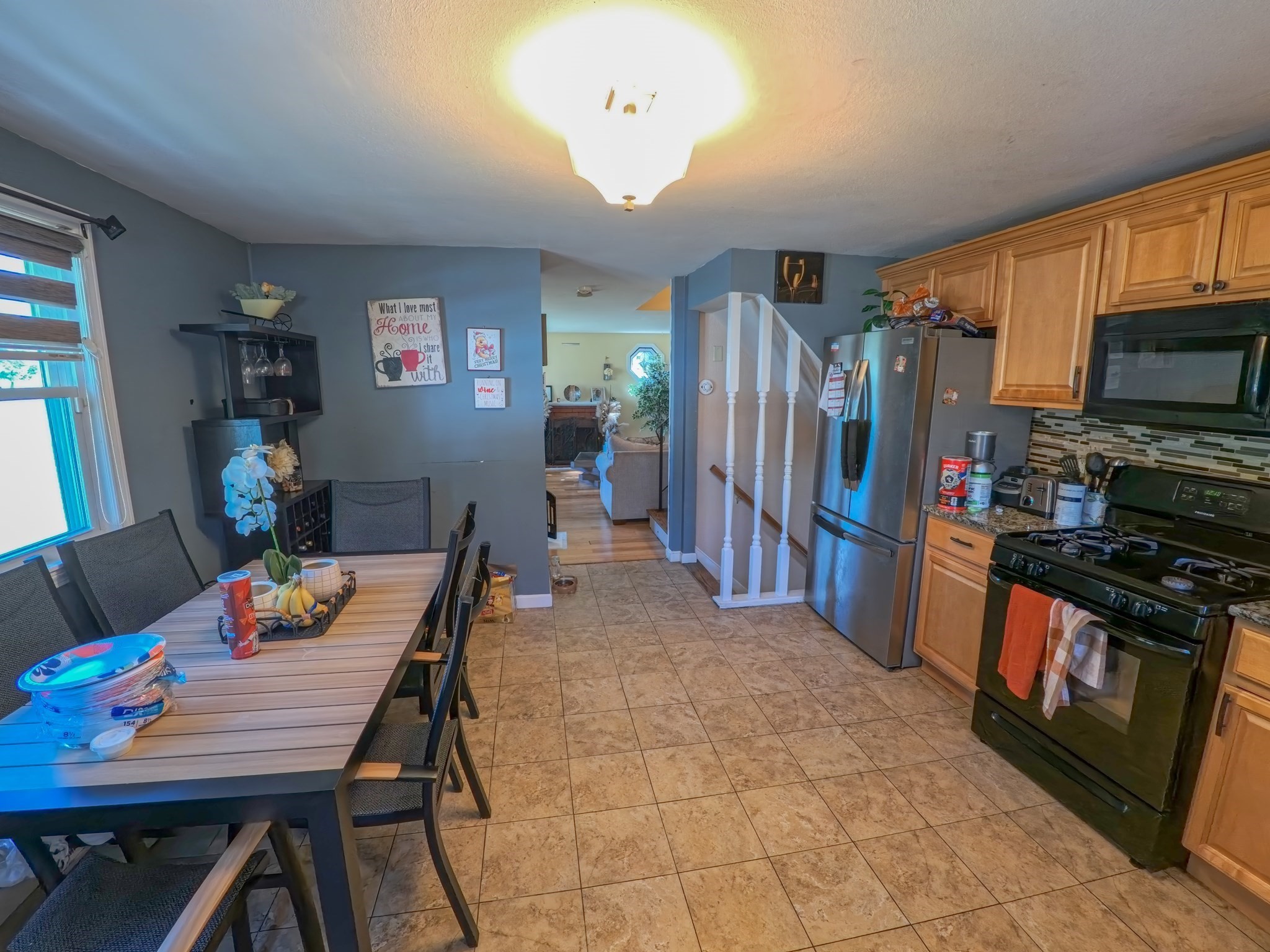 19 Anawan St Property Photo 6
