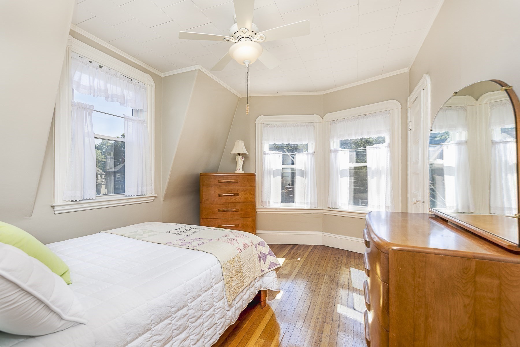 74 Paradise Road Property Photo 21