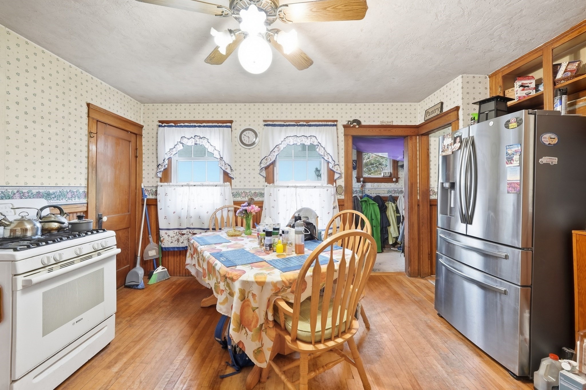 55 Clover St Property Photo 6