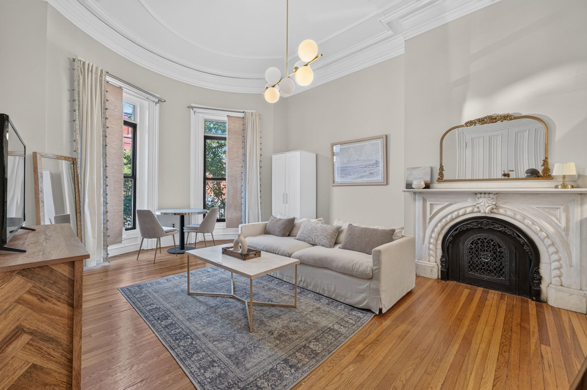 656 Tremont St # 2a Property Photo 1