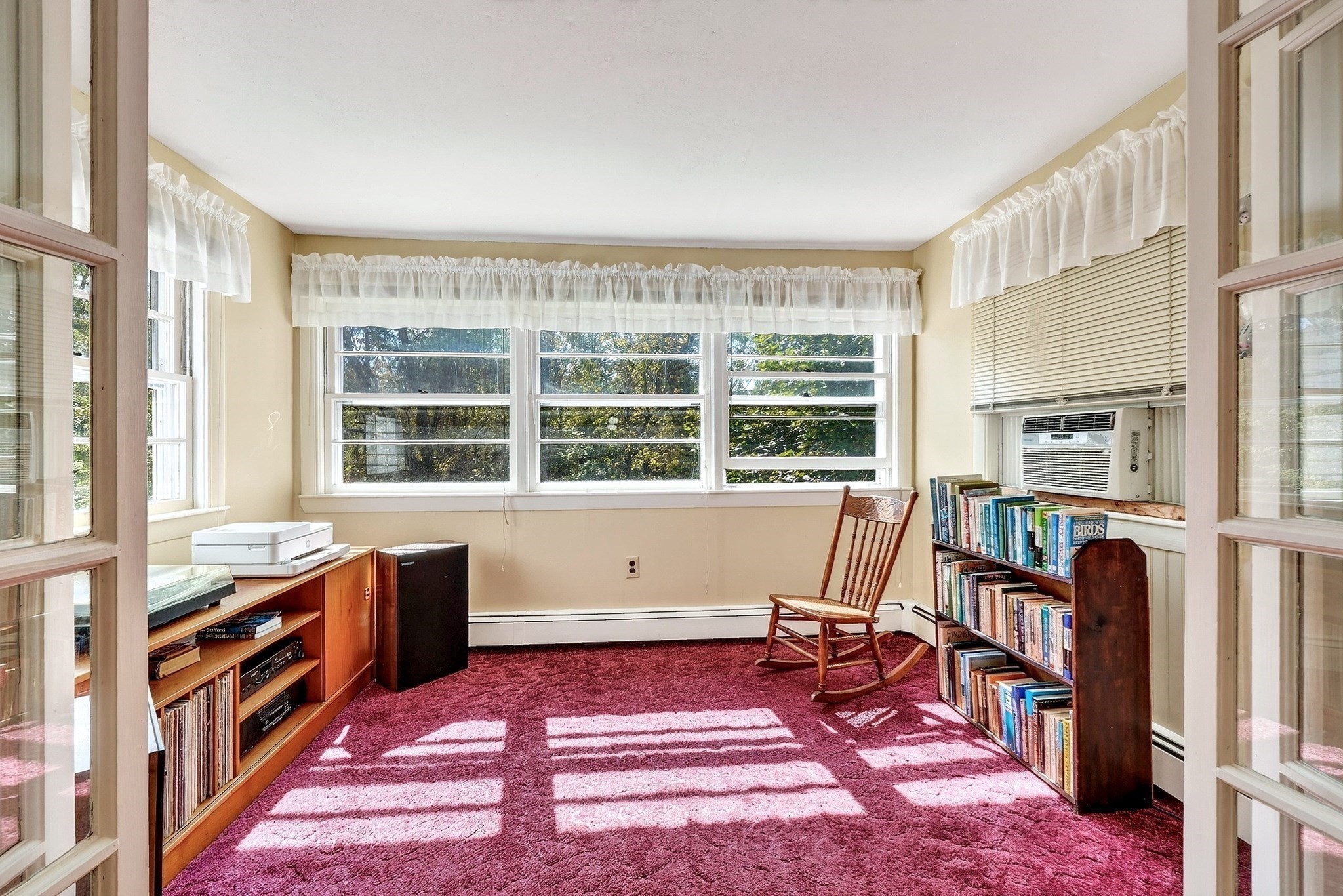 219 Laurel Street Property Photo 10