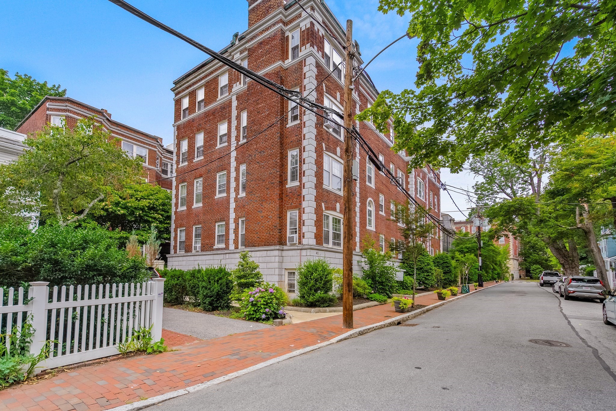41 Bowdoin St # 25 Property Photo 1