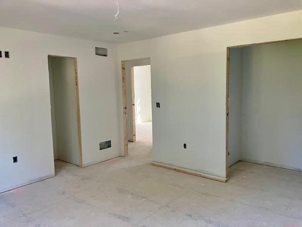 17 Lynch Way Property Photo 12