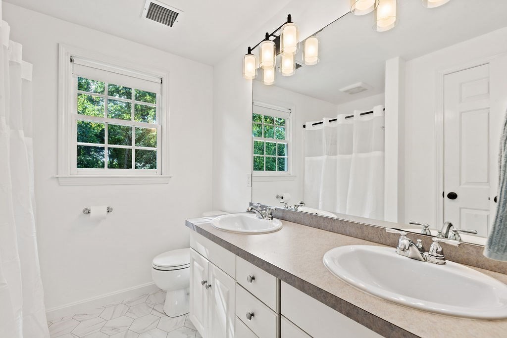 15 River Edge Rd Property Photo 28