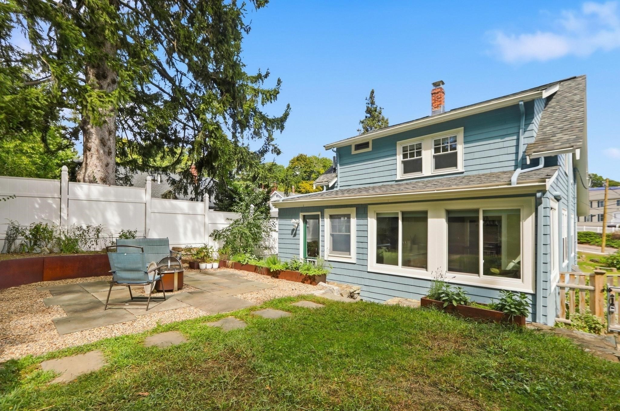 10 Governor Road Property Photo 40