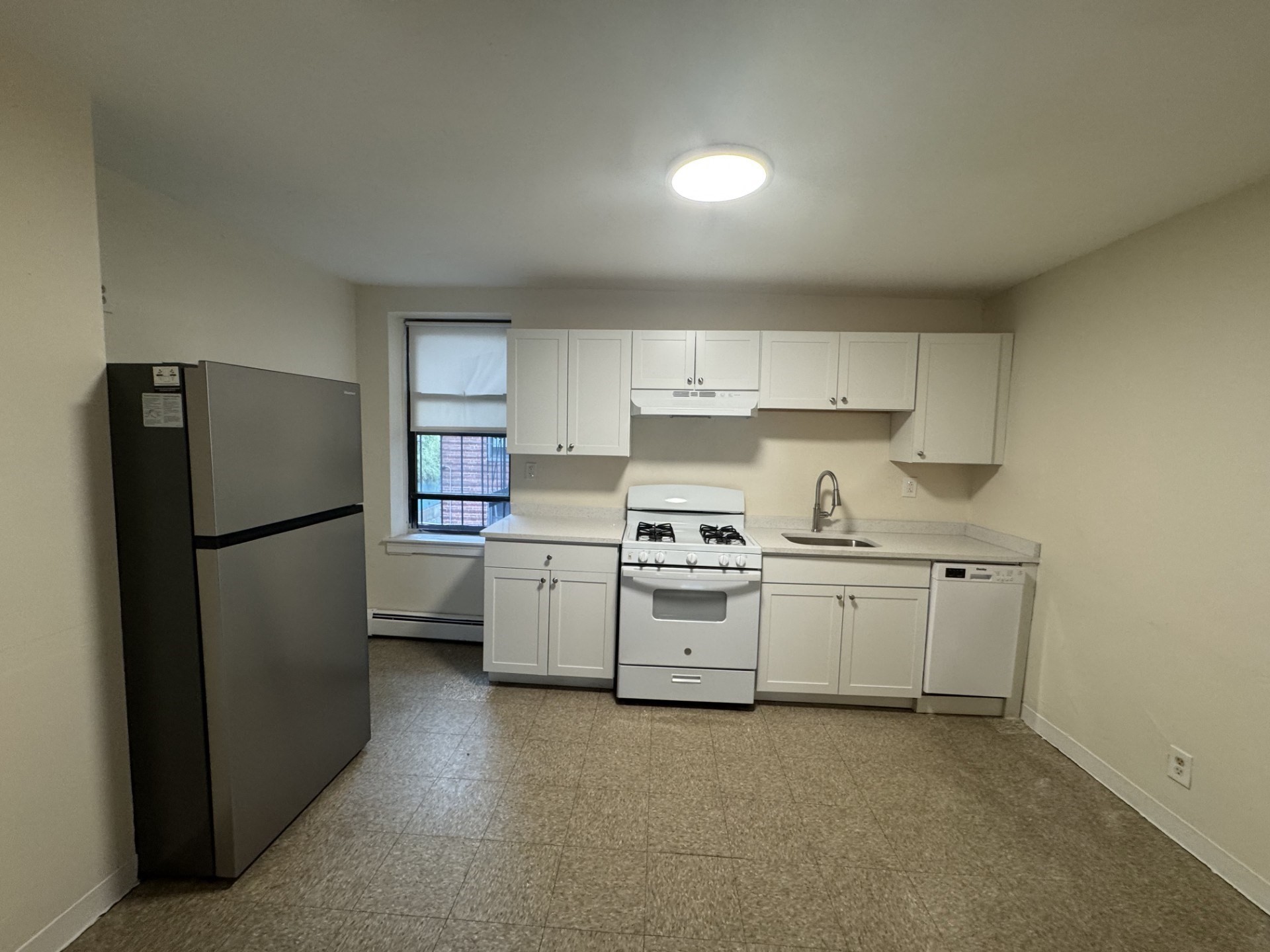 11 Victory Road # 30 Property Photo 2