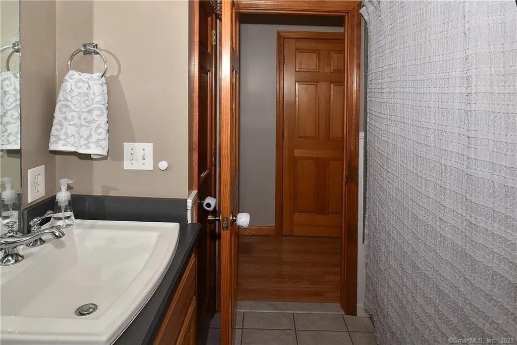 281 Abbe Rd Property Photo 11