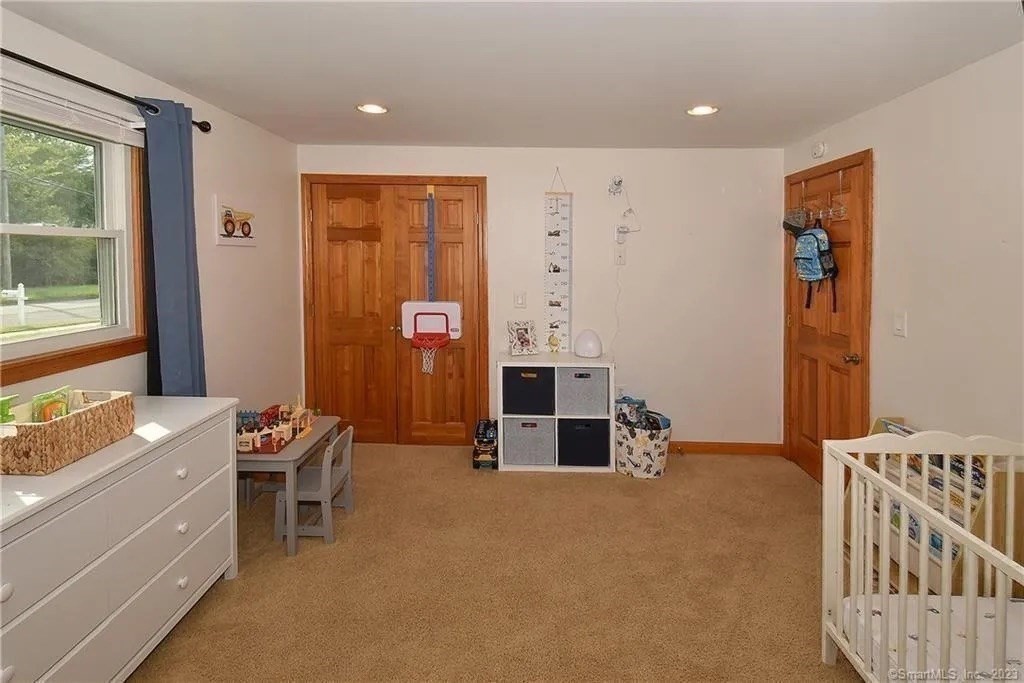281 Abbe Rd Property Photo 15