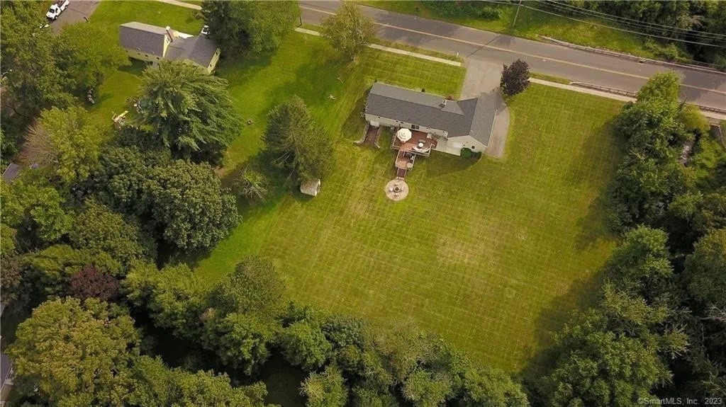 281 Abbe Rd Property Photo 26