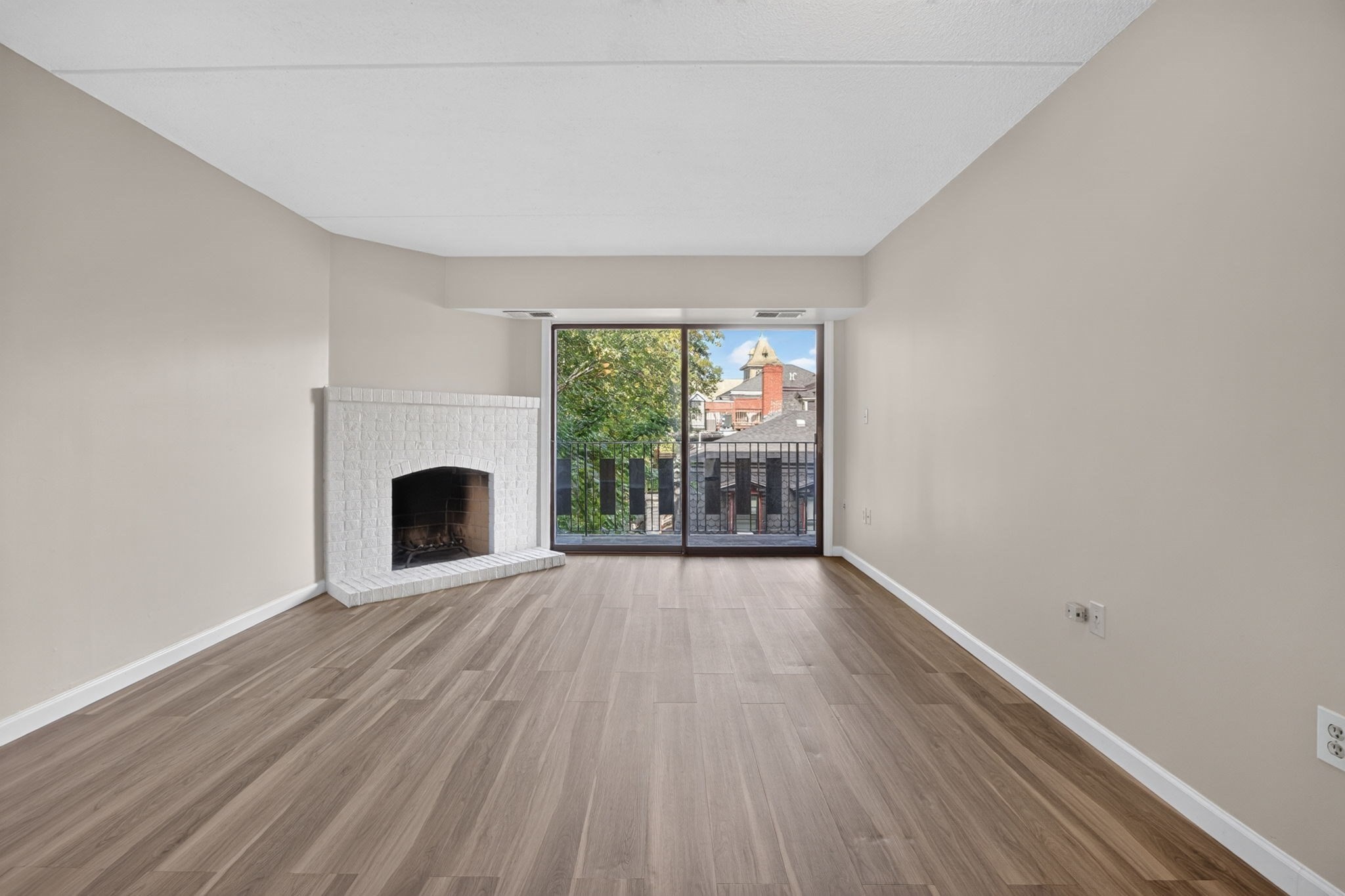 390 Broadway # 35 Property Photo 3