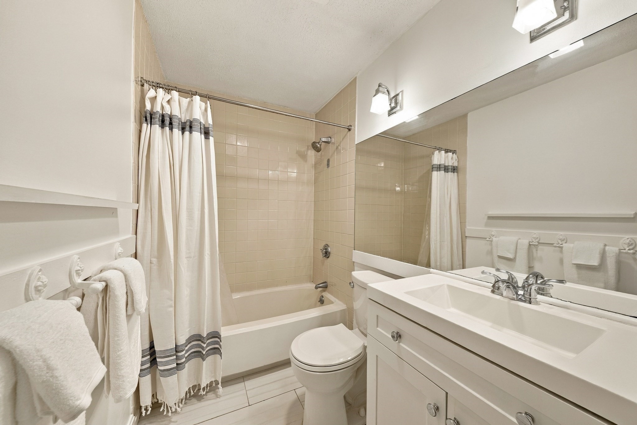 26 Worcester Sq # 2 Property Photo 15