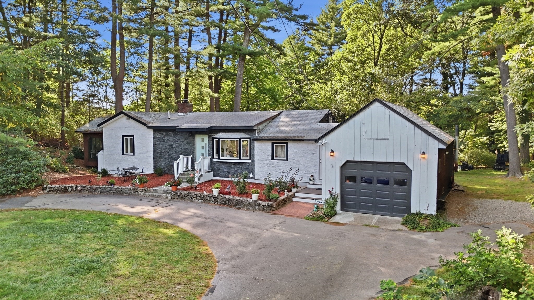 1475 Washington St Property Photo 3