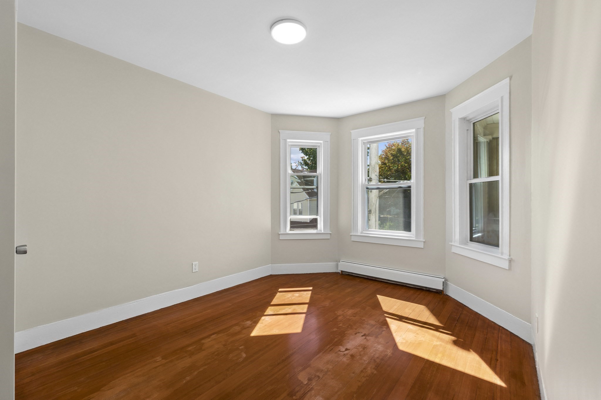 60 Nelson St # 3 Property Photo 6