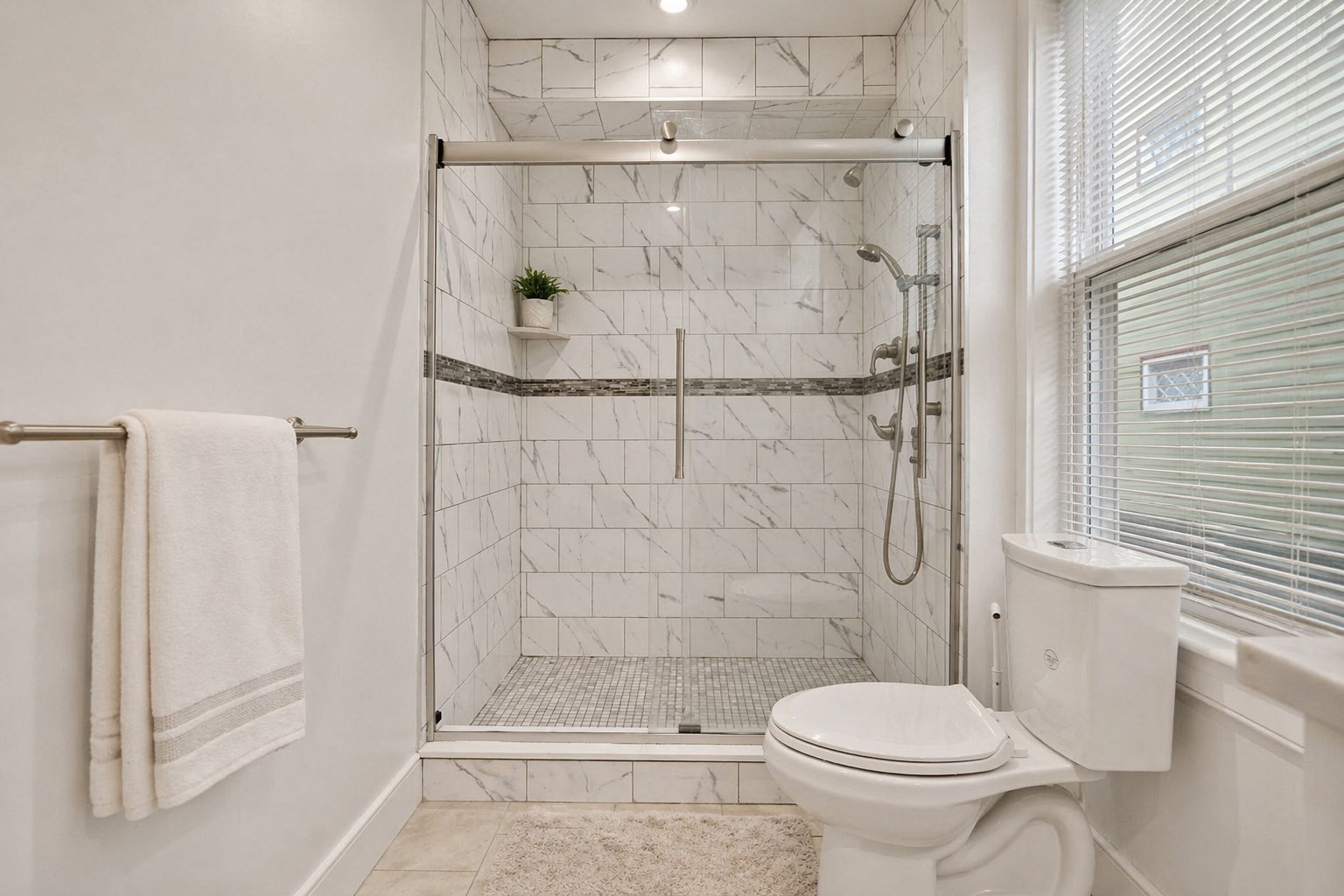 14 Farragut Ave # 1 Property Photo 9