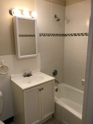 154 Second St # 107 Property Photo 2