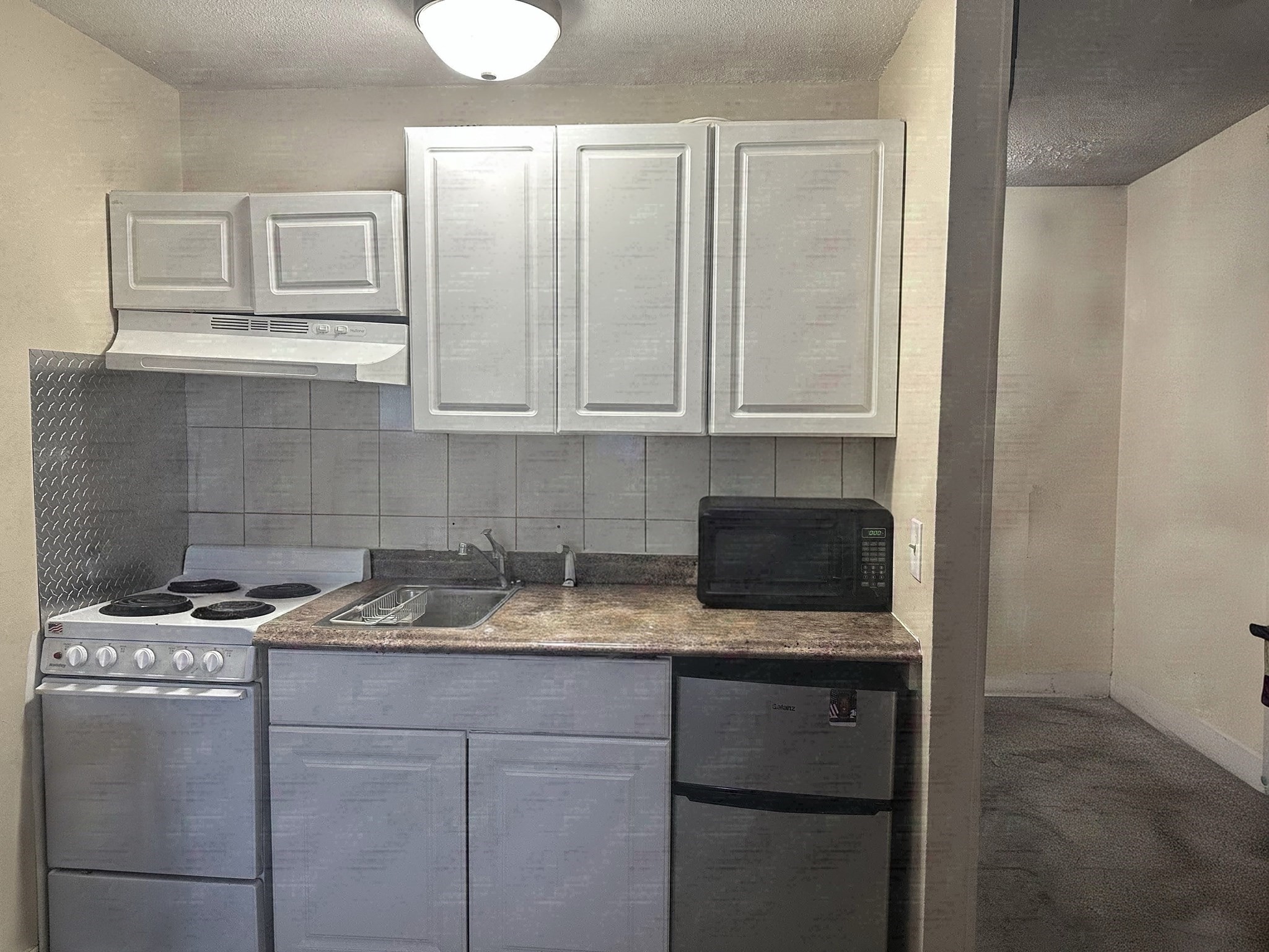 154 Second St # 107 Property Photo 3