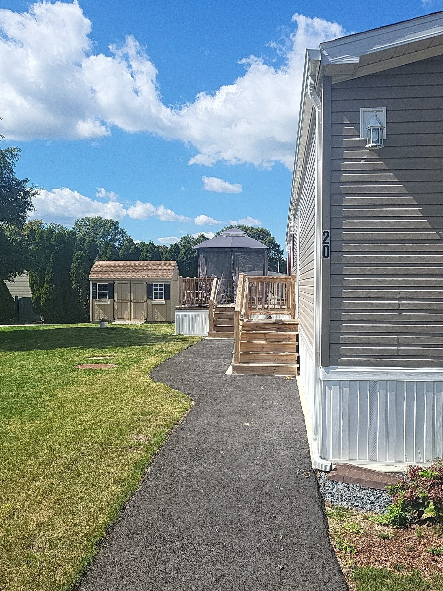 20 Fawn Drive Property Photo 6