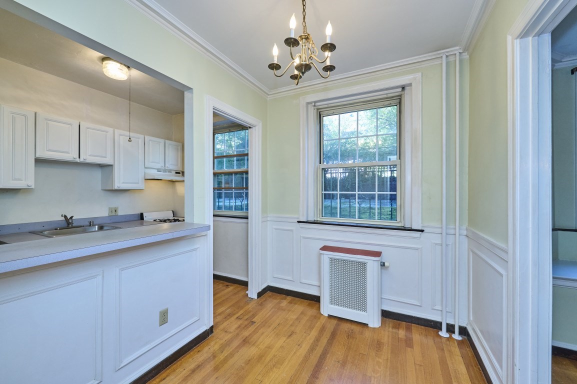 7 Arlington St # 4 Property Photo 4
