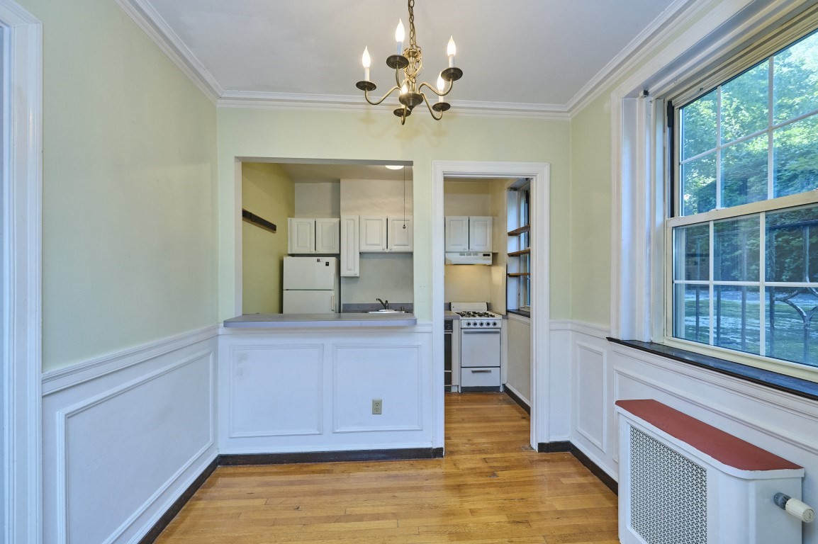 7 Arlington St # 4 Property Photo 5