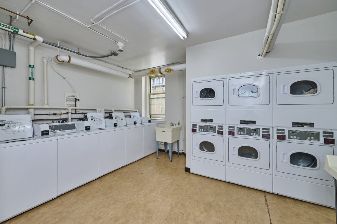 7 Arlington St # 4 Property Photo 9