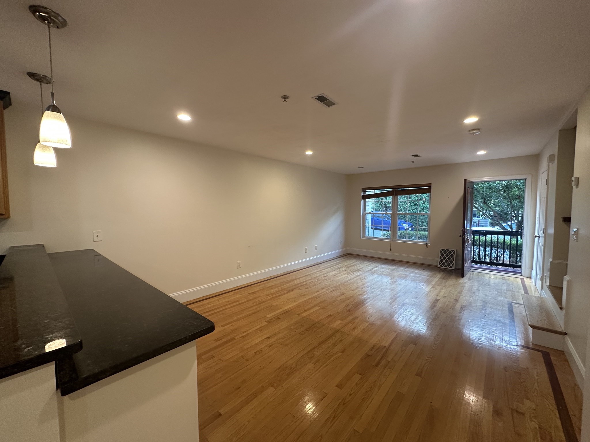 8 Grant St # 14 Property Photo 4