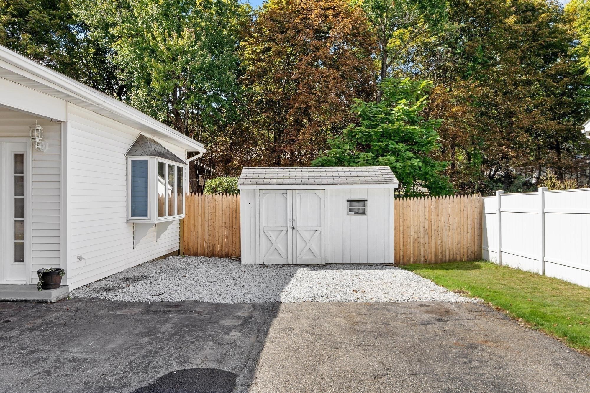 160 Jackson St Property Photo 26