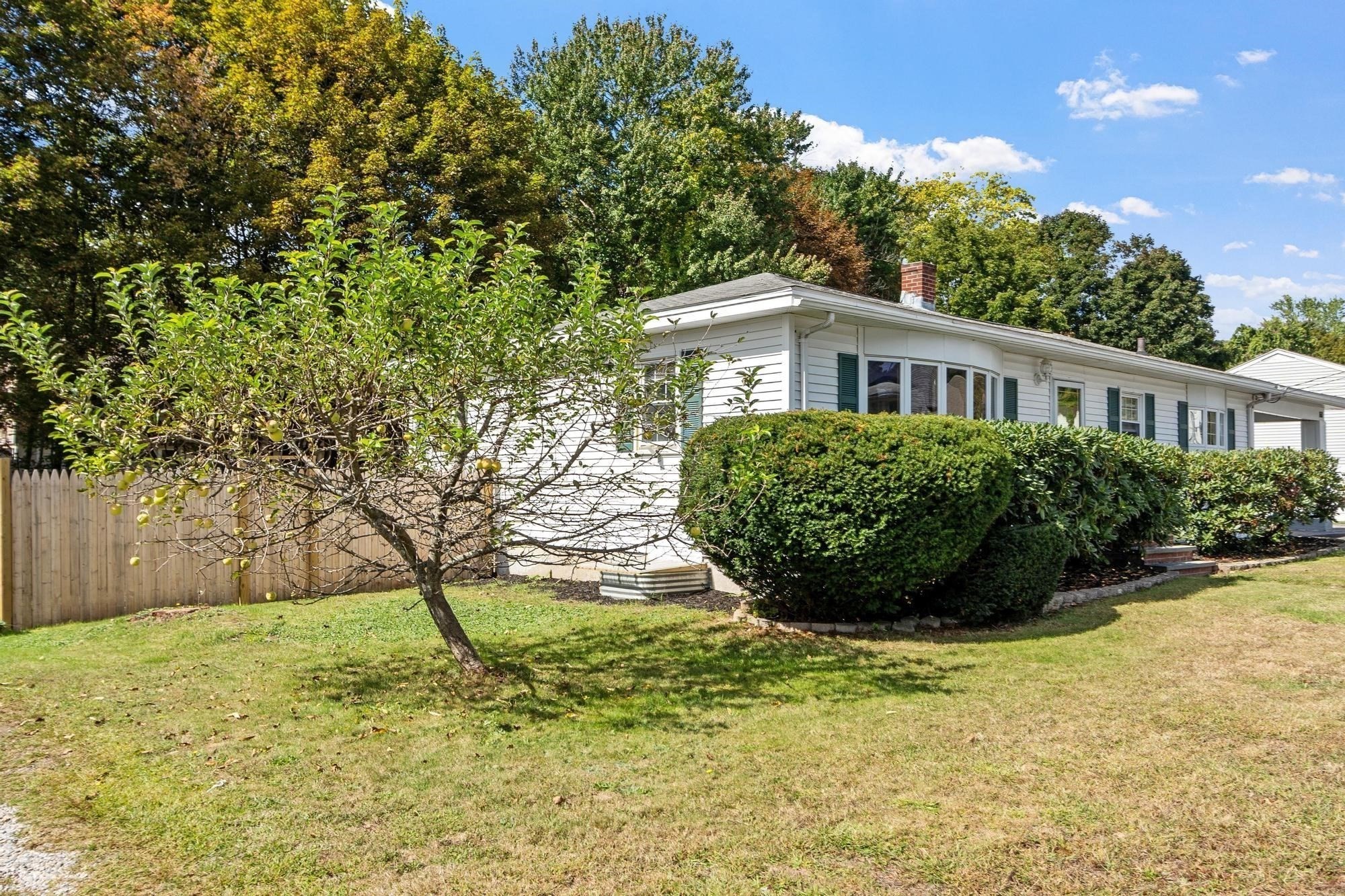 160 Jackson St Property Photo 27