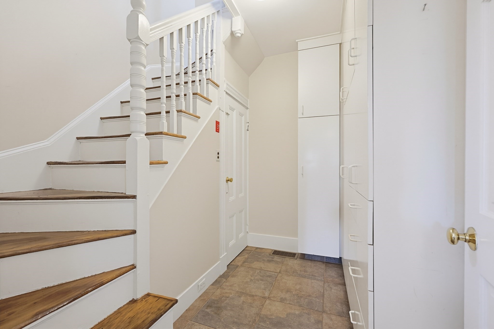112 Greenwood Ave Property Photo 21