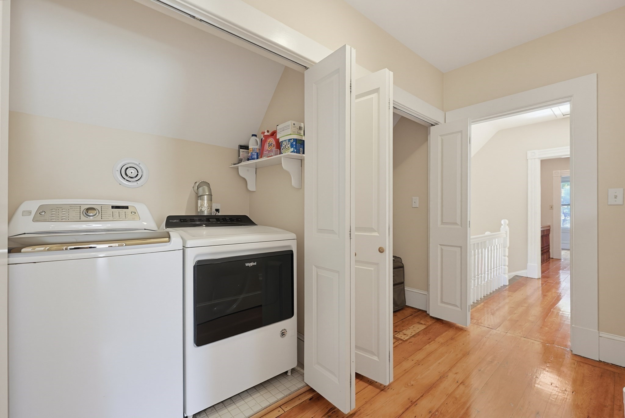 112 Greenwood Ave Property Photo 29