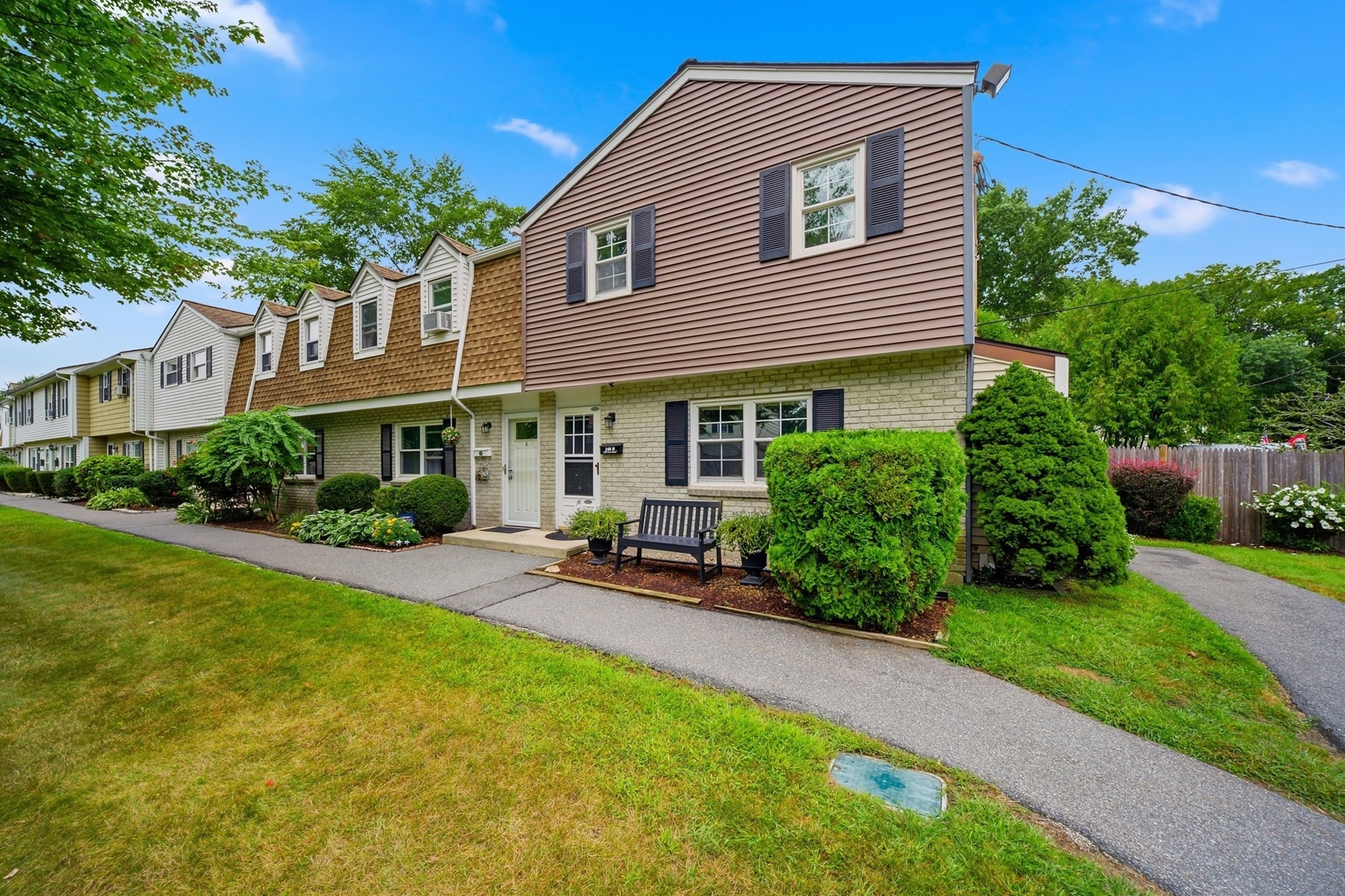 140 Old Ferry Rd # M Property Photo 2