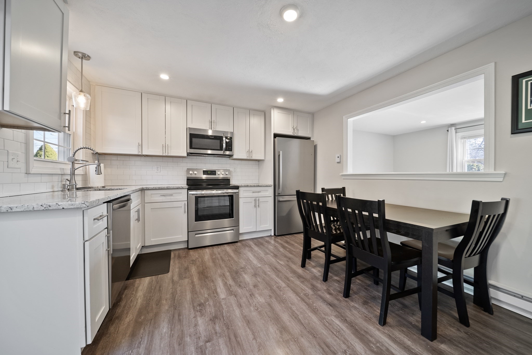 140 Old Ferry Rd # M Property Photo 3