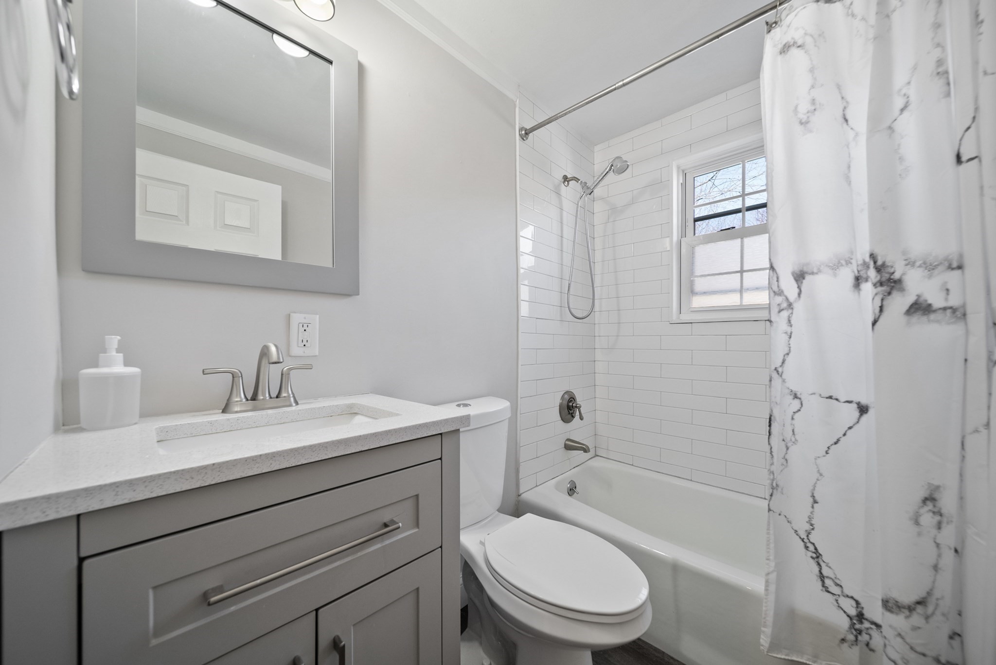 140 Old Ferry Rd # M Property Photo 15
