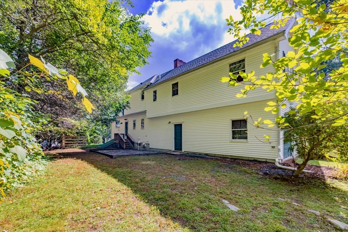 103 Westford St Property Photo 4