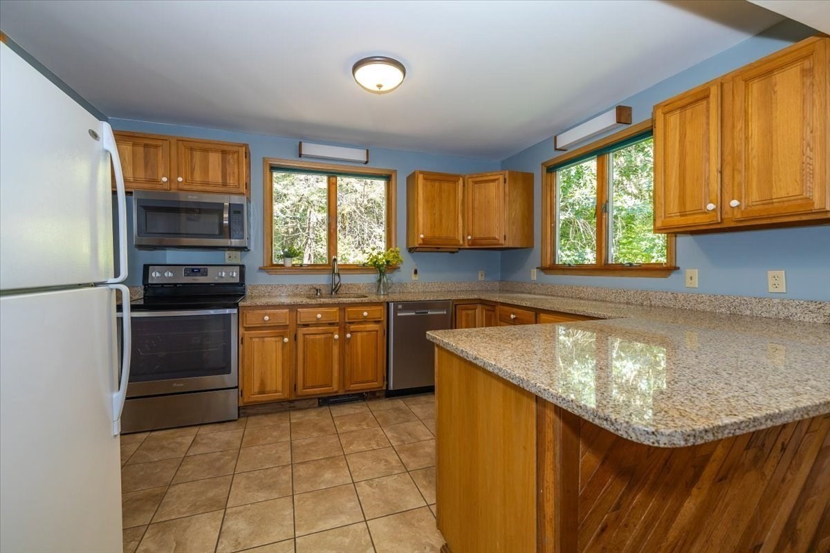 103 Westford St Property Photo 12