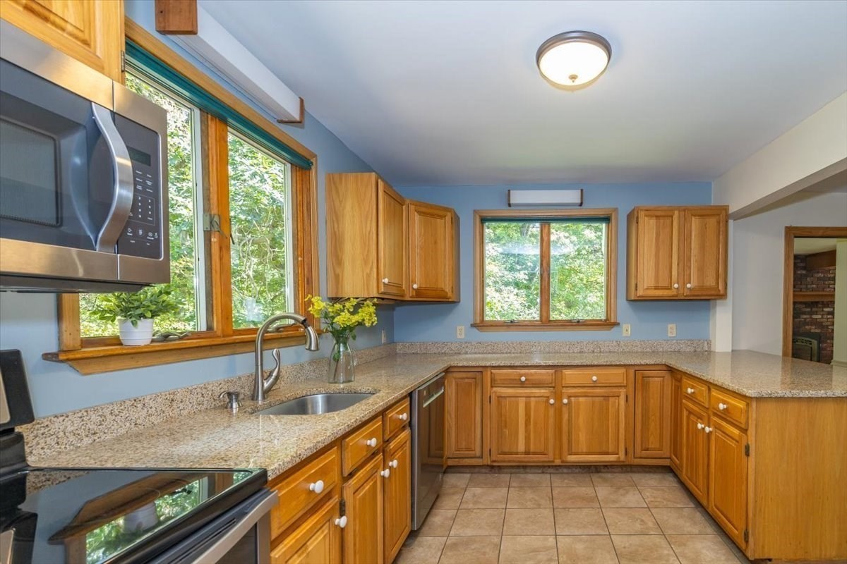 103 Westford St Property Photo 13