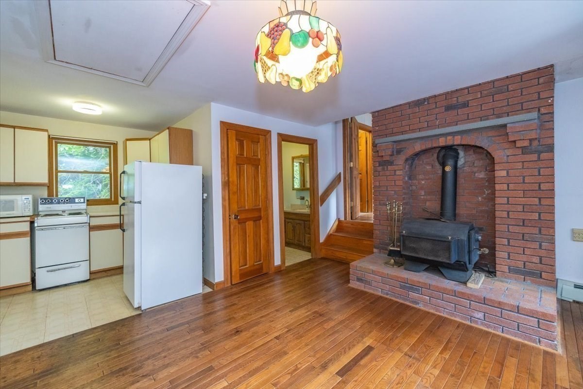103 Westford St Property Photo 36
