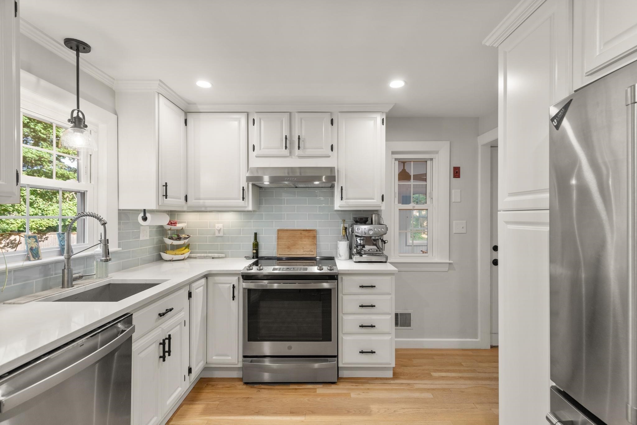 17 Cogswell Ave Property Photo 11