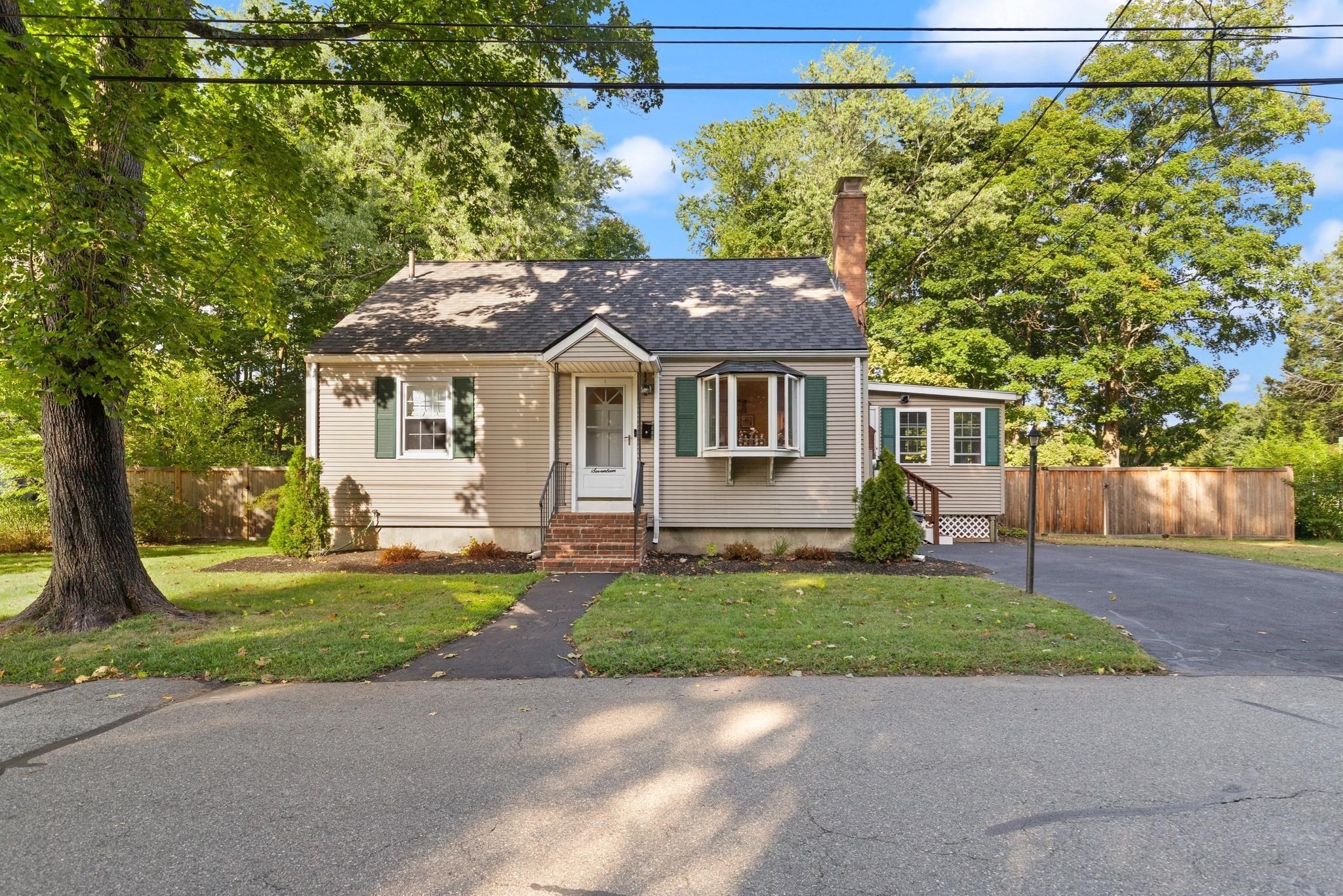 17 Cogswell Ave Property Photo 30
