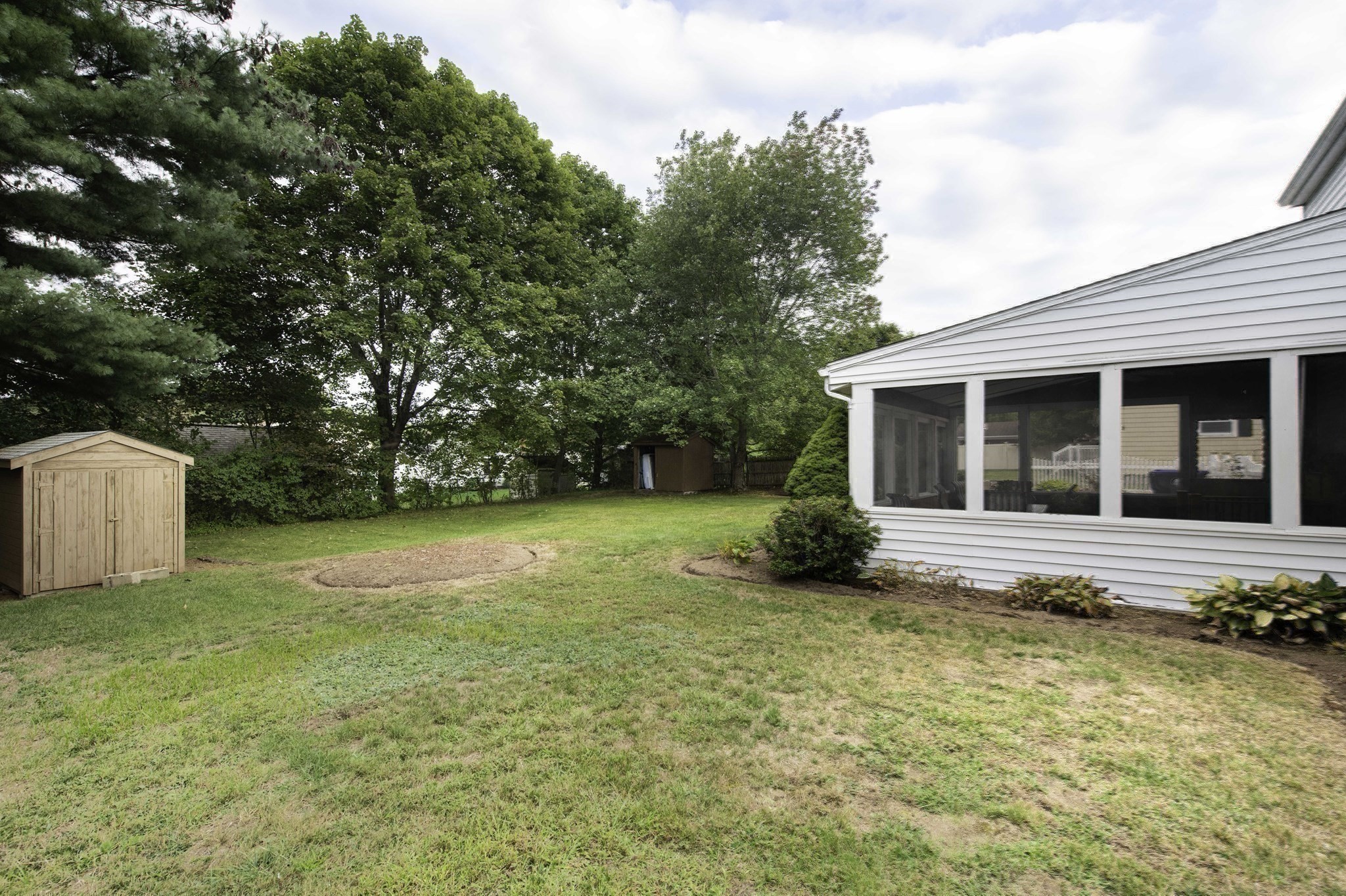 283 Harriet Property Photo 7