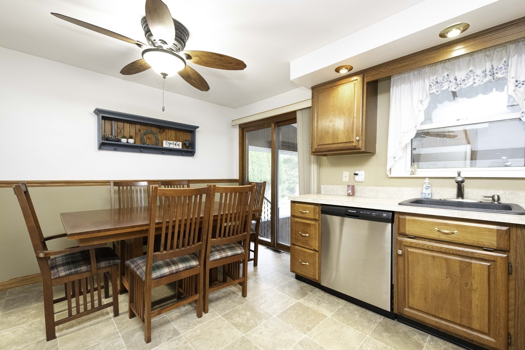 283 Harriet Property Photo 13
