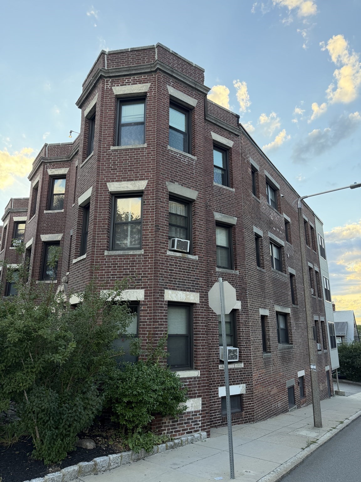 5 South St # 3 Property Photo 2