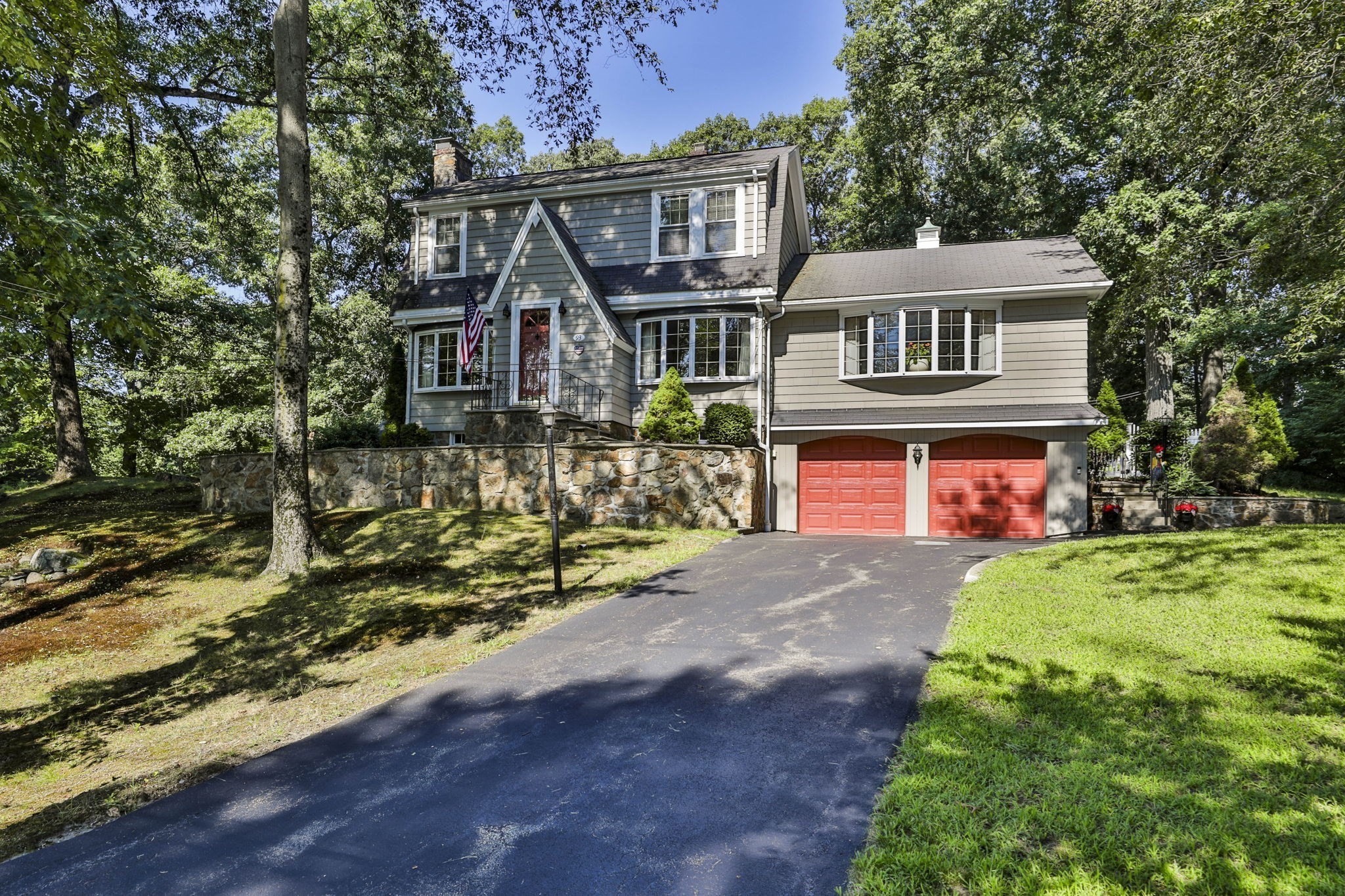 93 Butler Ave Property Photo 1