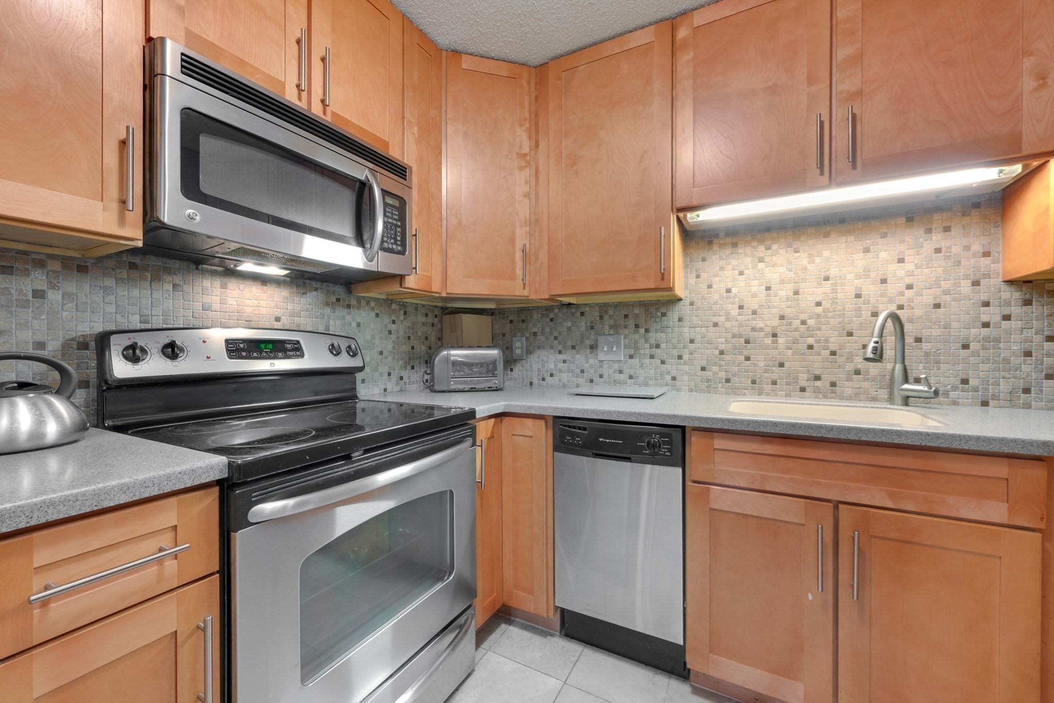 17 Thayer Pond Drive # 7 Property Photo 18