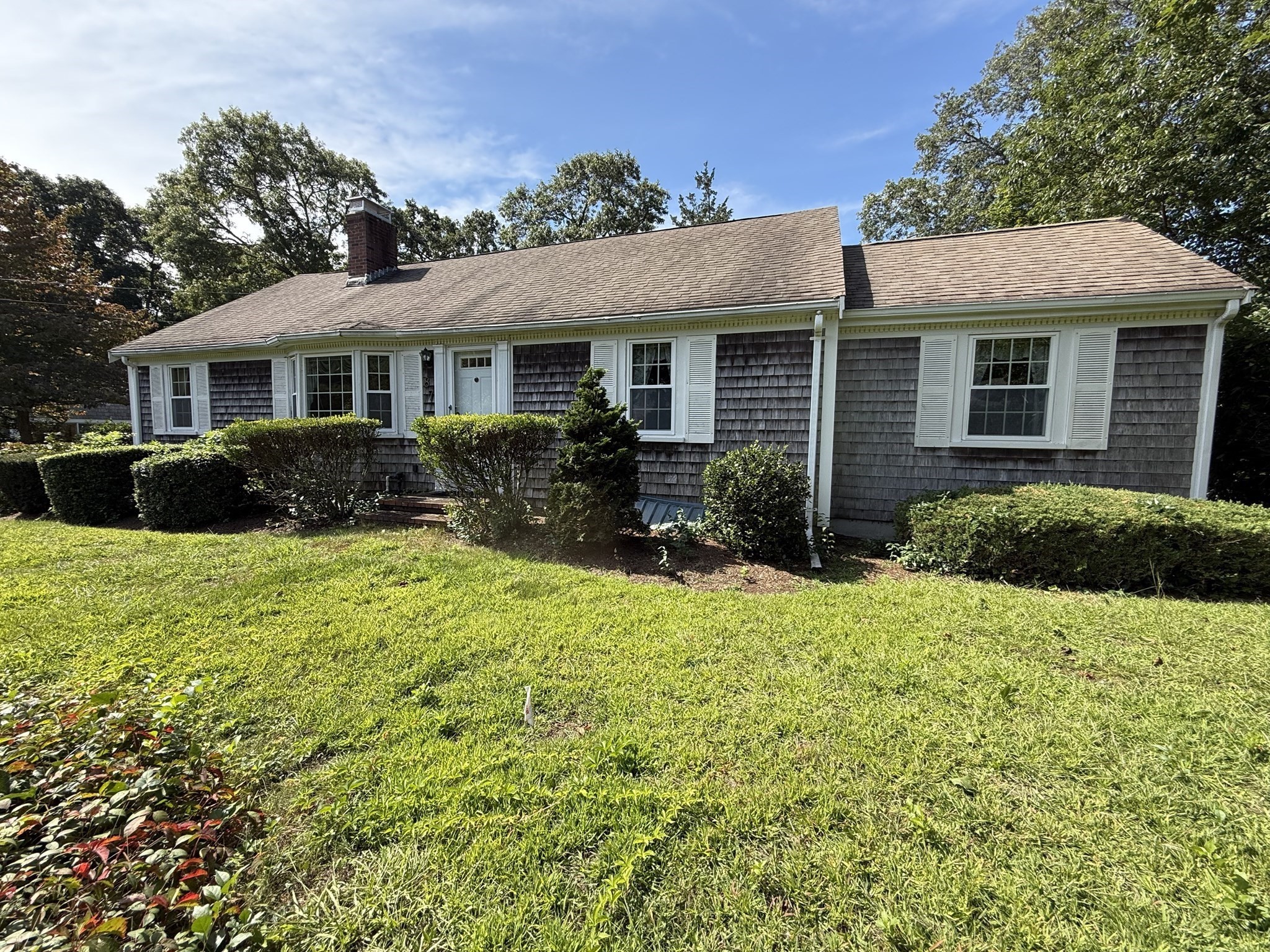 87 Hinckley Circle Property Photo 2
